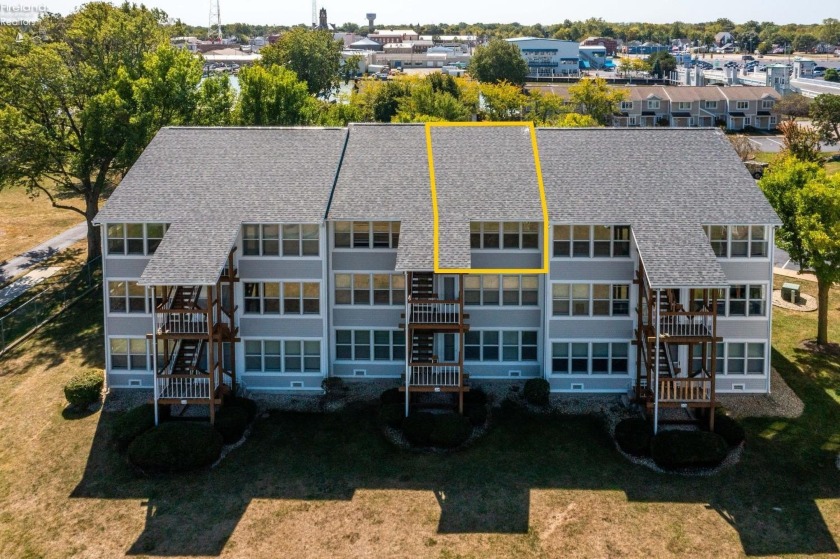 Discover your dream waterfront condo with stunning views of Lake - Beach Condo for sale in Port Clinton, Ohio on Beachhouse.com