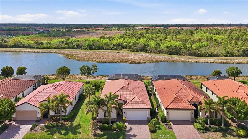 Now is your opportunity to own this beautifully upgraded pool - Beach Home for sale in Venice, Florida on Beachhouse.com