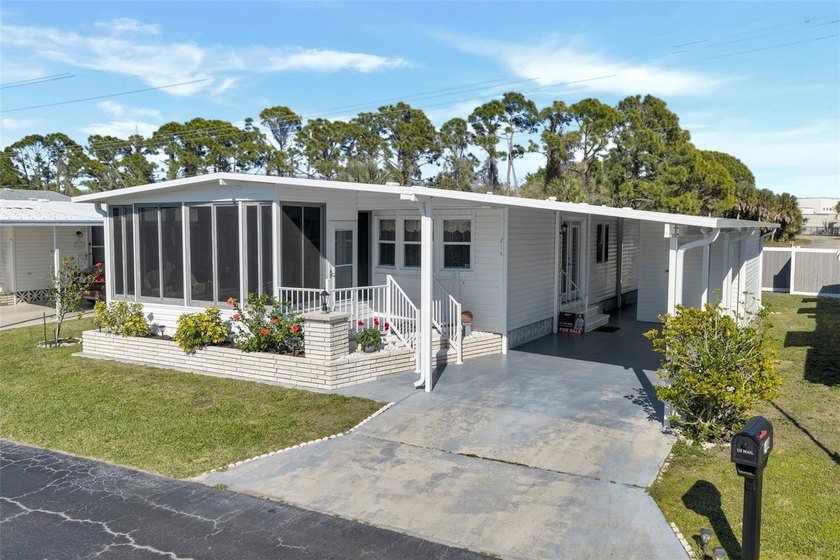 Under contract-accepting backup offers. SOLD TURNKEY - Beach Home for sale in Osprey, Florida on Beachhouse.com