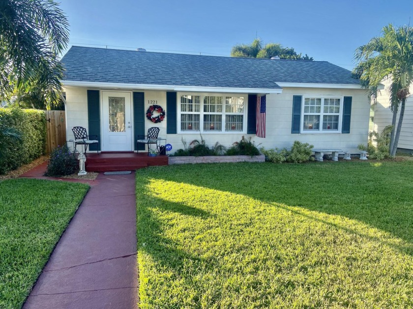 OMG...what a dope property! This 3 bedroom, 2 bathroom Lake - Beach Home for sale in Lake Worth Beach, Florida on Beachhouse.com