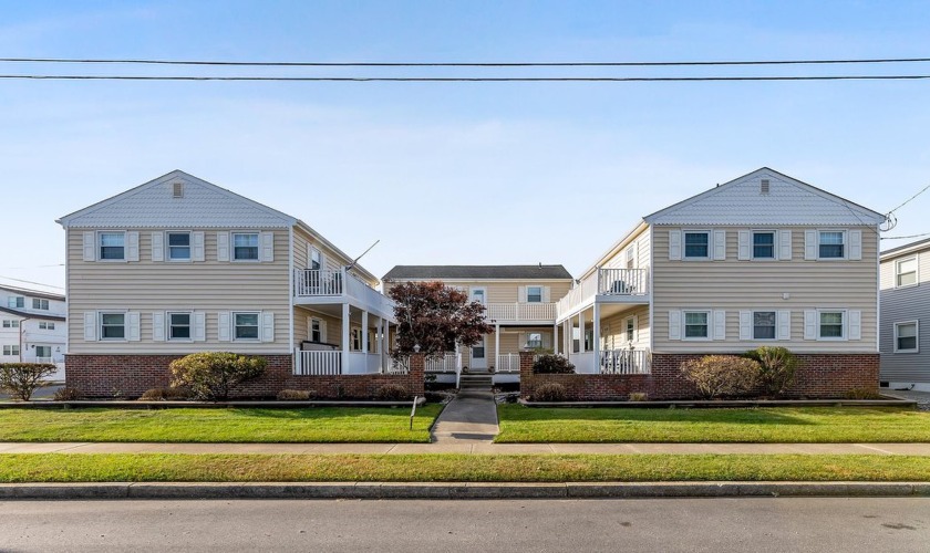 Beautifully Remodeled 3BR/1.5BA Condo with Sunset Views in Sea - Beach Condo for sale in Sea Isle City, New Jersey on Beachhouse.com