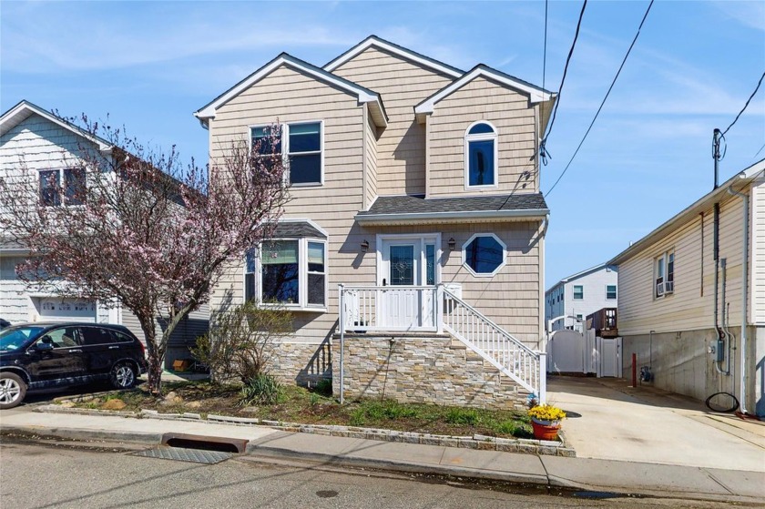 Boat Lover's Dream with Over $40K in Home Improvements
Welcome - Beach Home for sale in Baldwin Harbor, New York on Beachhouse.com