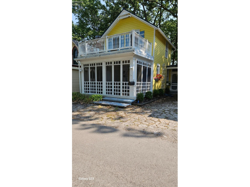 This darling cottage has all the charm of a Lakeside cottage and - Beach Home for sale in Lakeside, Ohio on Beachhouse.com