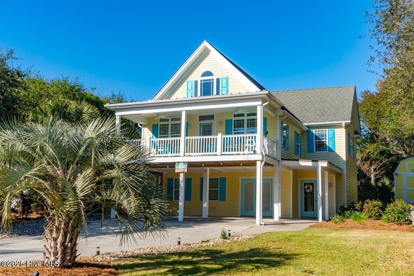 Whether you're dreaming of a full-time coastal haven, a second - Beach Home for sale in Emerald Isle, North Carolina on Beachhouse.com