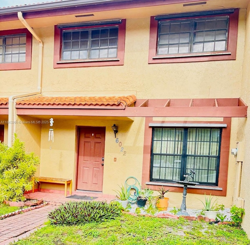 SELLER VERY MOTIVATED.  Rarely available and highly sought after - Beach Townhome/Townhouse for sale in Miami, Florida on Beachhouse.com