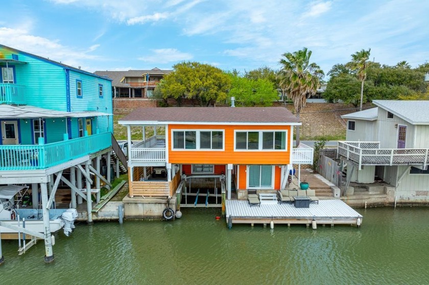 PRICED TO SELL! This charming waterfront home, situated in a - Beach Home for sale in Ingleside on The Bay, Texas on Beachhouse.com