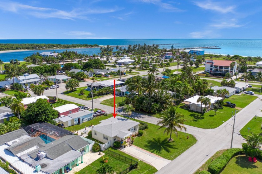 EVERYTHING IS BETTER AT THE BEACH! This South Beach Cottage just - Beach Home for sale in Fort Pierce, Florida on Beachhouse.com