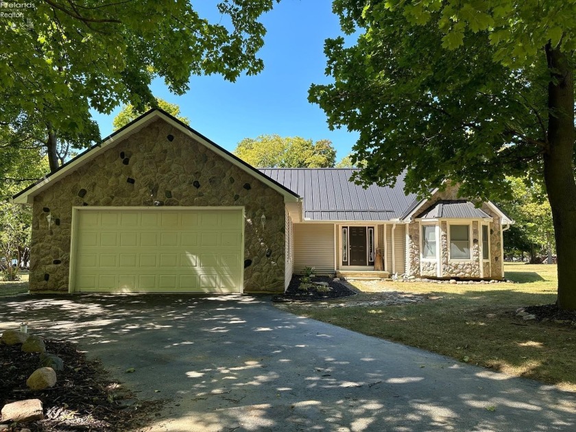 Here is the Kelleys Island home you have been dreaming about! - Beach Home for sale in Kelleys Island, Ohio on Beachhouse.com