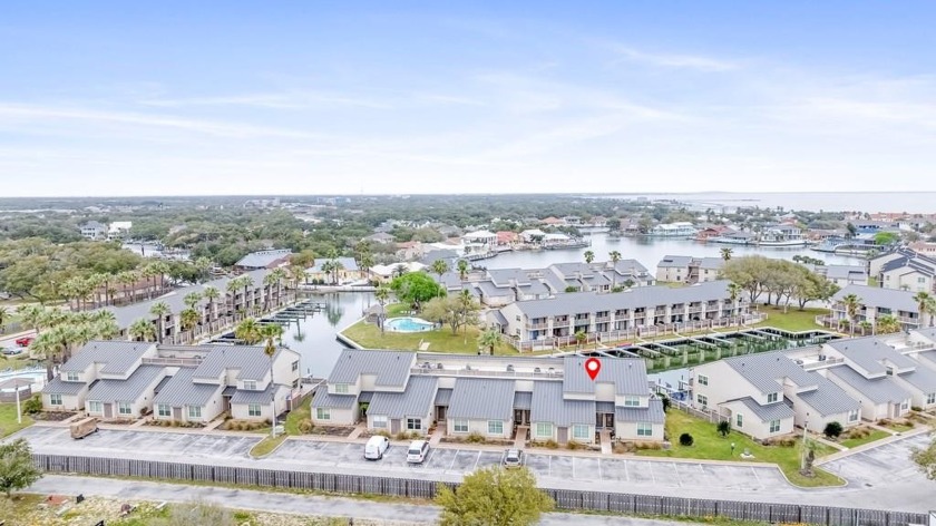 Experience waterfront luxury in this stunning canal-front condo - Beach Condo for sale in Rockport, Texas on Beachhouse.com