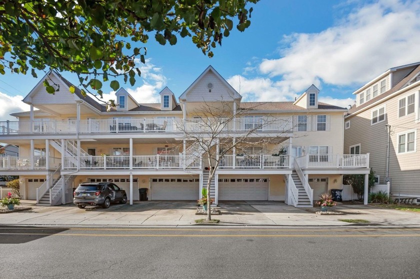 WHAT A LOCATION! If you are a *Beach Person* this is the place - Beach Condo for sale in Wildwood, New Jersey on Beachhouse.com