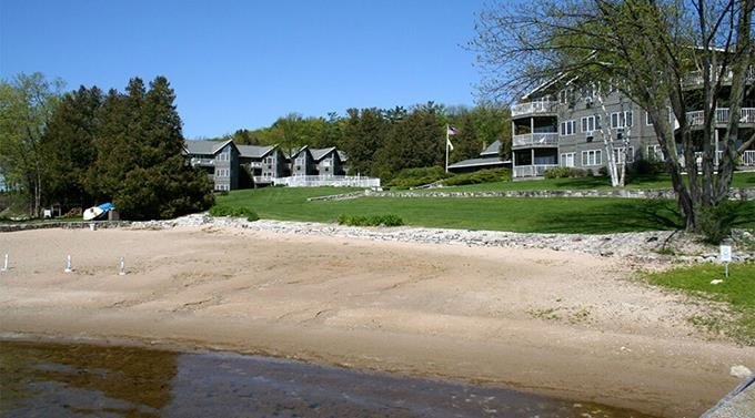 Top floor waterfront condo with cathedral ceilings and excellent - Beach Condo for sale in Sturgeon Bay, Wisconsin on Beachhouse.com