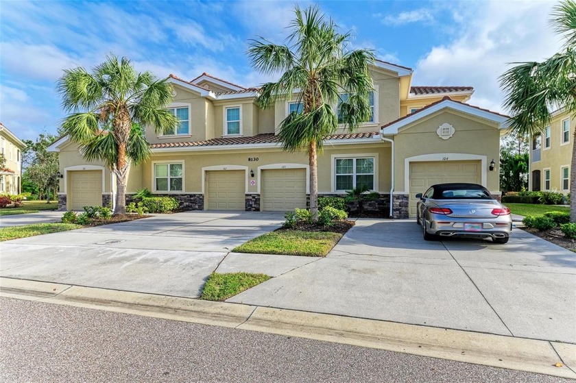 8130 Enclave Way
LOWEST PRICE ON MARKET!! Don't miss out on - Beach Condo for sale in Sarasota, Florida on Beachhouse.com