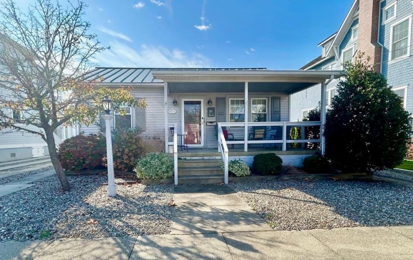 This charming beach cottage is ideal for both peaceful - Beach Home for sale in Stone Harbor, New Jersey on Beachhouse.com