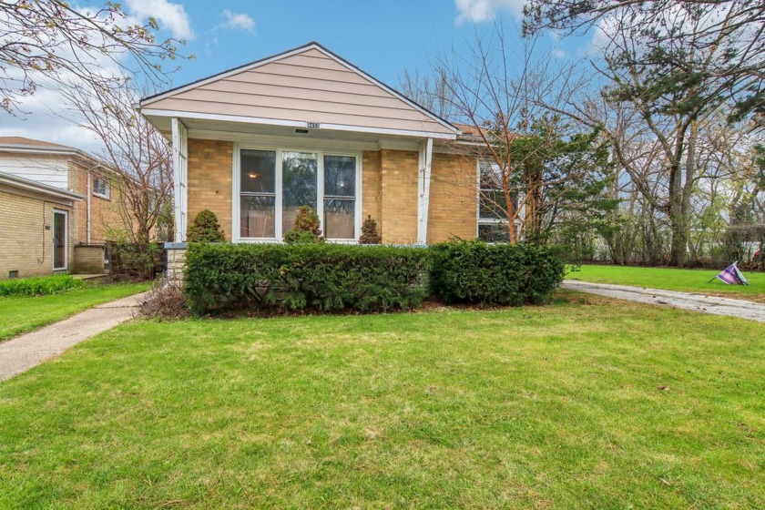 Welcome to this beautifully updated ranch-style home in the - Beach Home for sale in Skokie, Illinois on Beachhouse.com