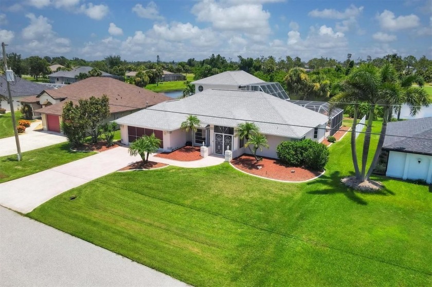 Discover a truly unique and spacious home in the heart of - Beach Home for sale in Rotonda West, Florida on Beachhouse.com
