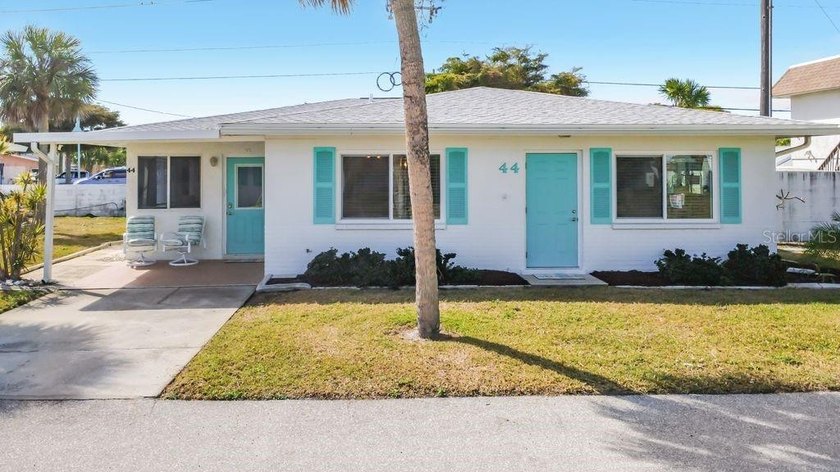 This is the one you've been waiting for--an absolutely gorgeous - Beach Home for sale in Englewood, Florida on Beachhouse.com