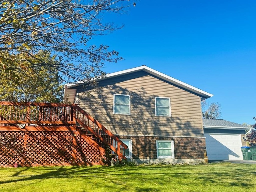 Charming 4-bed, 2-bath home in the heart of Algoma, WI, just - Beach Home for sale in Algoma, Wisconsin on Beachhouse.com