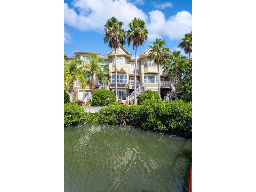 LIVING SPACE DID NOT FLOOD DURING EITHER OF THE STORMS! 

 - Beach Townhome/Townhouse for sale in Tampa, Florida on Beachhouse.com