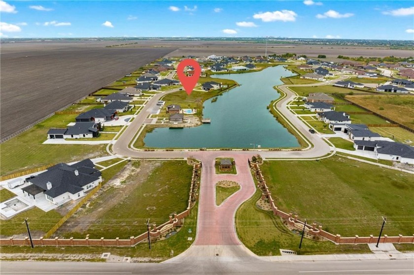 Welcome to THE PROMENADE! WATERFRONT HOMESITE!!! This beautiful - Beach Lot for sale in Corpus Christi, Texas on Beachhouse.com