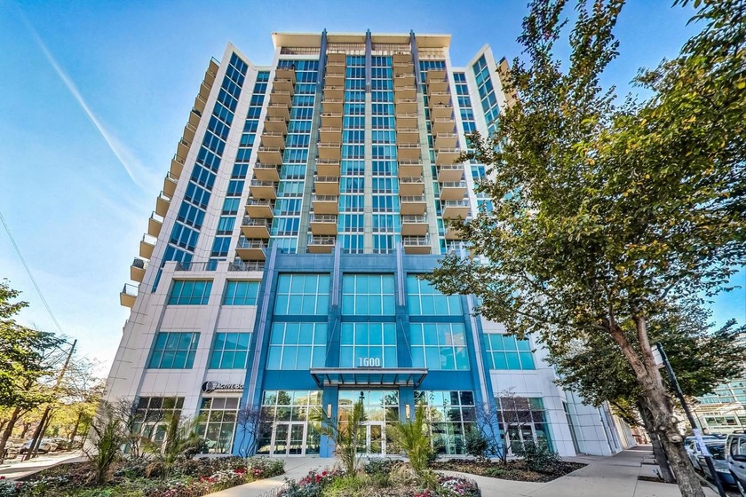 Welcome to urban living at its finest in this stunning highrise - Beach Condo for sale in Chicago, Illinois on Beachhouse.com