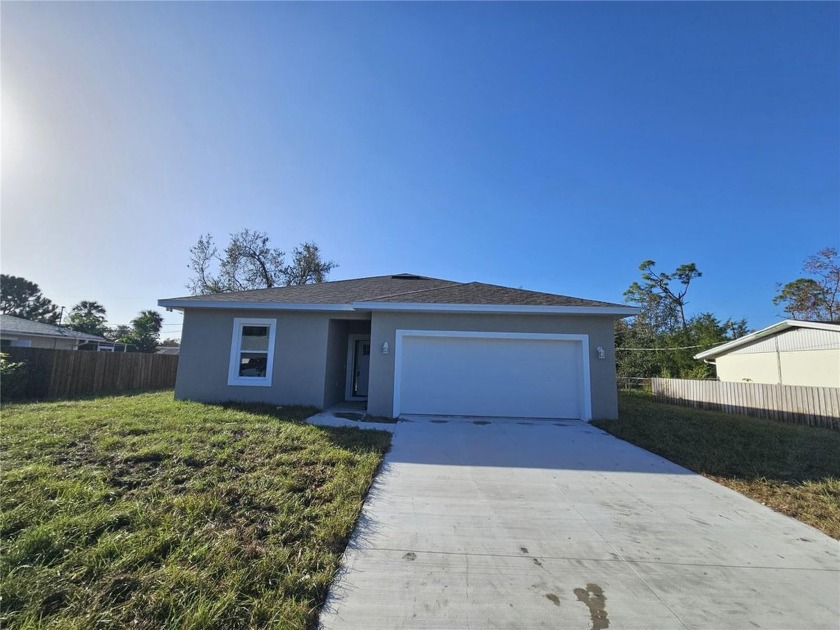 Under contract-accepting backup offers. **Ready to move-in** - Beach Home for sale in Port Charlotte, Florida on Beachhouse.com