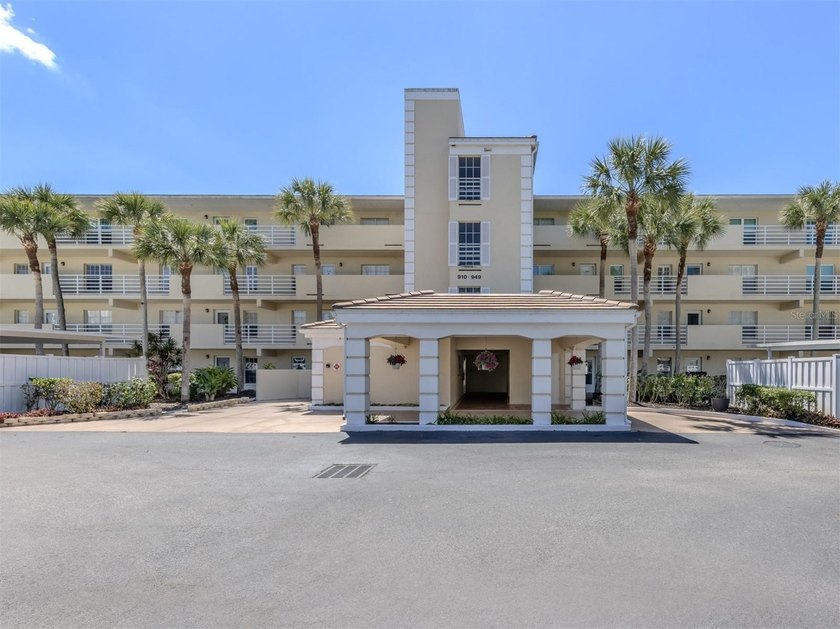 After arriving at the residence from the large main elevator, an - Beach Condo for sale in Venice, Florida on Beachhouse.com