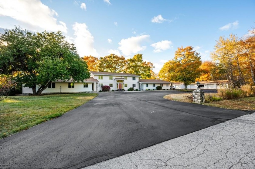 This first-floor unit offers a large living room with vaulted - Beach Condo for sale in Sister Bay, Wisconsin on Beachhouse.com