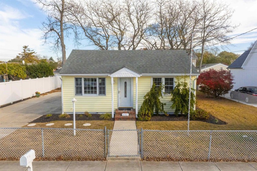 Well maintained 3 Bed 1 Bathroom Single Family home located in - Beach Home for sale in North Cape May, New Jersey on Beachhouse.com