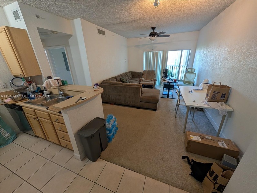 Roomy 1/1,Includes 1 parking space, building has 24/7 security - Beach Condo for sale in South Miami, Florida on Beachhouse.com