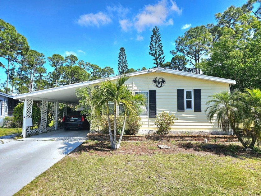 GOLF COURSE COMMUNITY ON A PRIVATE CORNER LOT!!! This furnished - Beach Home for sale in North Fort Myers, Florida on Beachhouse.com