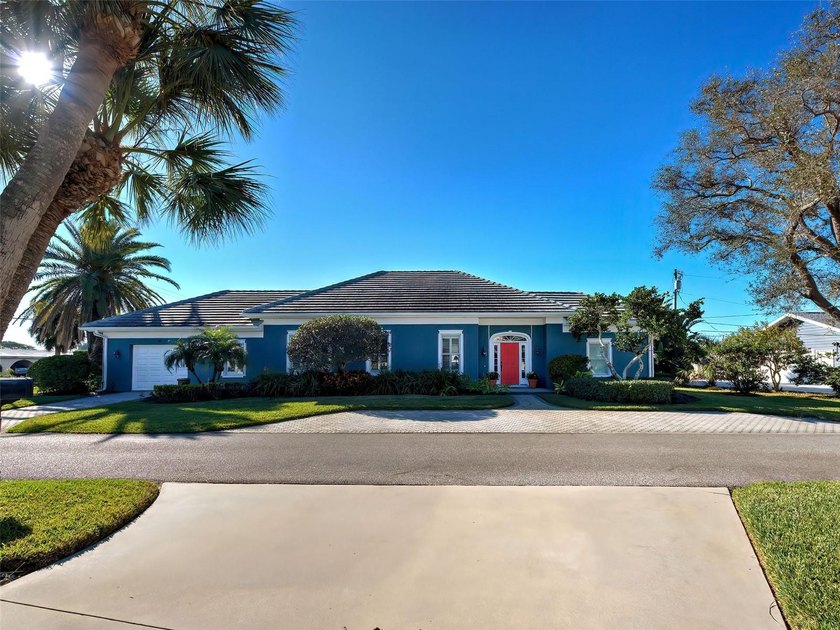 Prepare to be ENCHANTED! Sometimes you have to actually - Beach Home for sale in Venice, Florida on Beachhouse.com