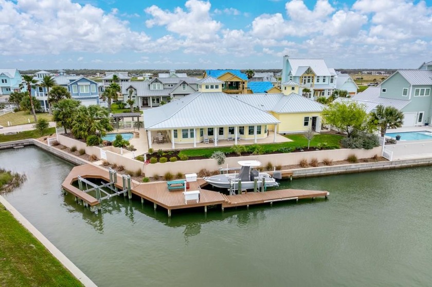 Imagine sitting in the comfort of your single-story home nestled - Beach Home for sale in Rockport, Texas on Beachhouse.com