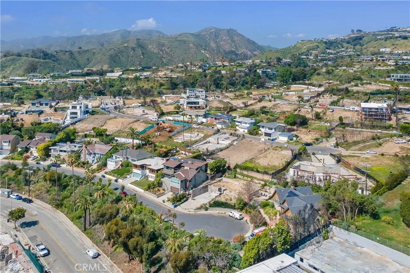 Set in the desirable Lower Marquez neighborhood of Pacific - Beach Lot for sale in Pacific Palisades, California on Beachhouse.com