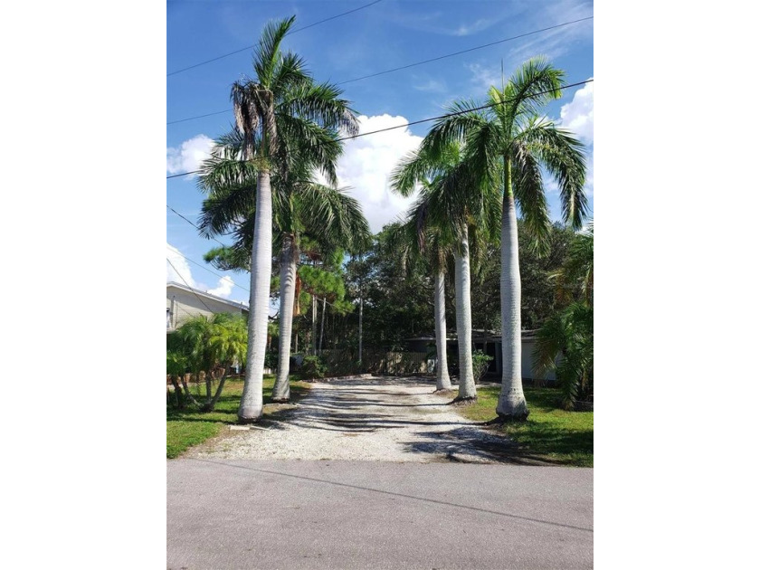 Very Rare, private canal with direct Gulf access to Roberts Bay - Beach Lot for sale in Venice, Florida on Beachhouse.com