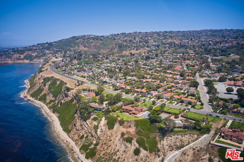 SUBJECT TO BANKRUPTCY COURT APPROVAL AND OVERBID/HIGHER OFFERS - Beach Home for sale in Palos Verdes Estates, California on Beachhouse.com