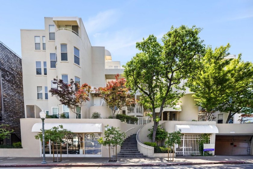 Enjoy luxury condominium living just steps away from downtown - Beach Condo for sale in Palo Alto, California on Beachhouse.com