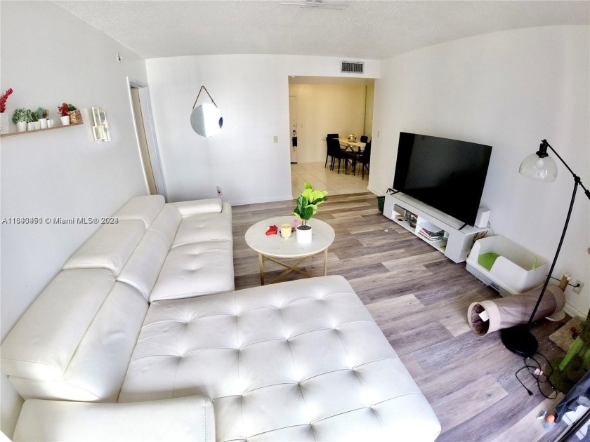 This beautifully updated and spacious split 2 beds/2 baths - Beach Condo for sale in North Miami Beach, Florida on Beachhouse.com