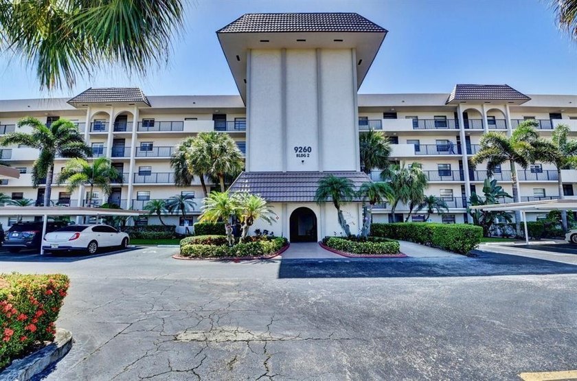 COME SEE THIS BREATH TAKING HUGE 2 BEDROOM 2 BATH CONDO IN THE - Beach Condo for sale in Boca Raton, Florida on Beachhouse.com