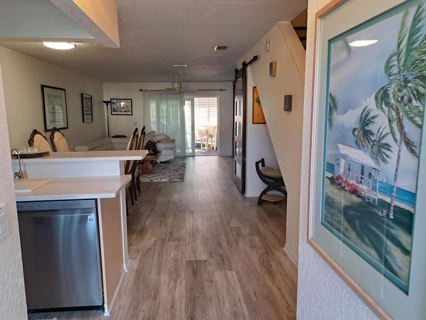 Charming 2-bedroom Townhouse on Hutchinson Island, with private - Beach Townhome/Townhouse for sale in Jensen Beach, Florida on Beachhouse.com