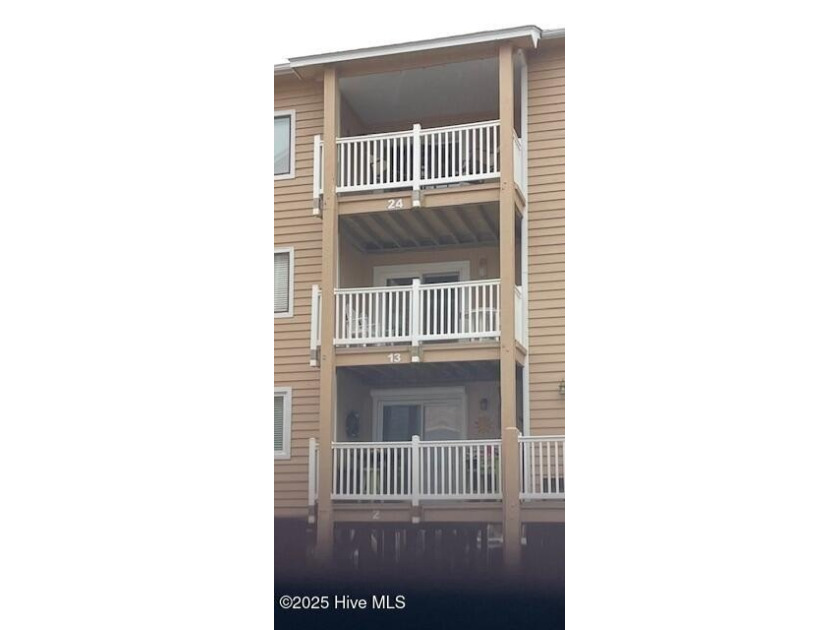 Well maintained oceanfront 2 bedroom , 2 bath condo with ocean - Beach Condo for sale in Carolina Beach, North Carolina on Beachhouse.com