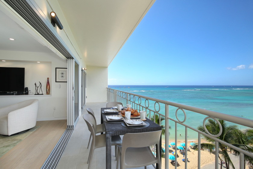 NEW Gorgeous BEACHFRONT Condo with Fabulous Ocean Views! Fully - Beach Vacation Rentals in Honolulu, Hawaii on Beachhouse.com
