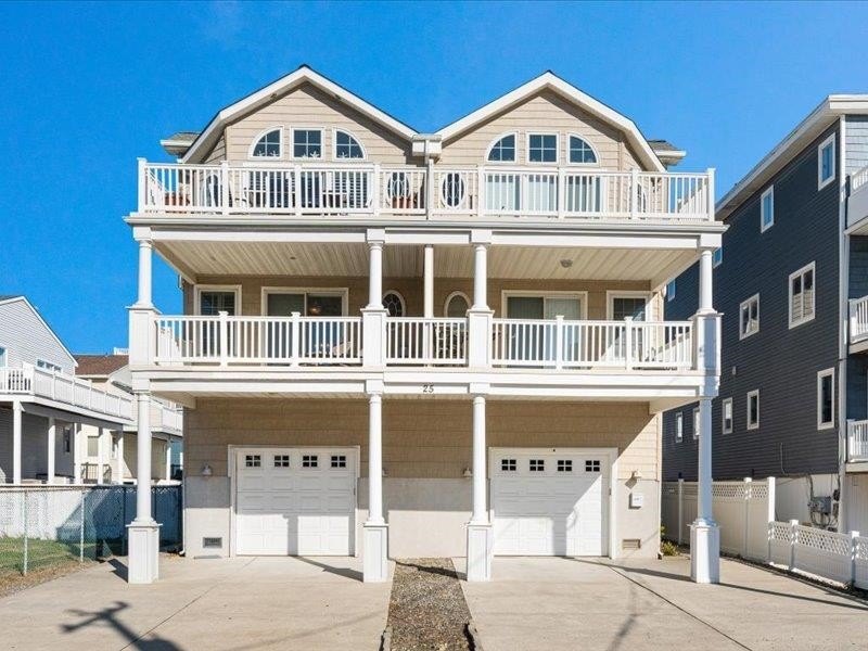 Beautiful Beach Block Townhouse With Stunning Ocean Views! - Beach Townhome/Townhouse for sale in Sea Isle City, New Jersey on Beachhouse.com