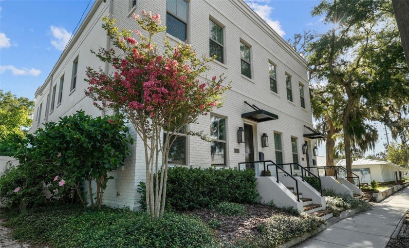 AMAZING LOCATION! HIGH  DRY! - NON-FLOOD ZONE - NO FLOOD - Beach Townhome/Townhouse for sale in St. Petersburg, Florida on Beachhouse.com