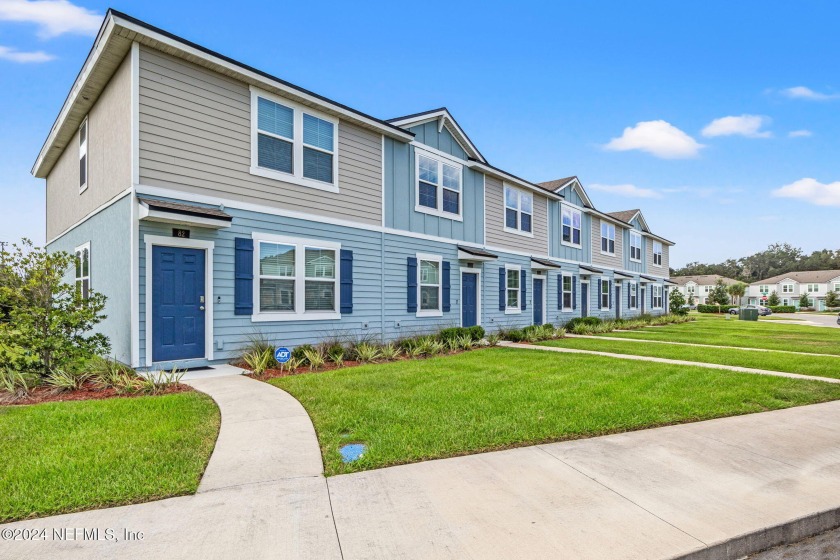 Welcome to this gorgeous townhouse, a stunning 2-story home - Beach Townhome/Townhouse for sale in St Augustine, Florida on Beachhouse.com