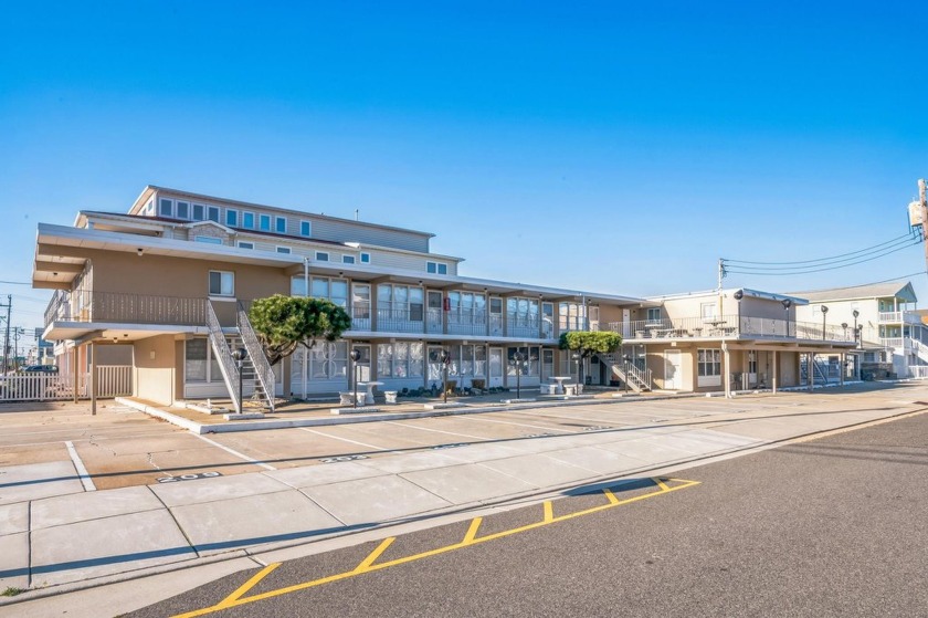 This is a great opportunity to snap up this 1 bedroom, 1 - Beach Condo for sale in North Wildwood, New Jersey on Beachhouse.com