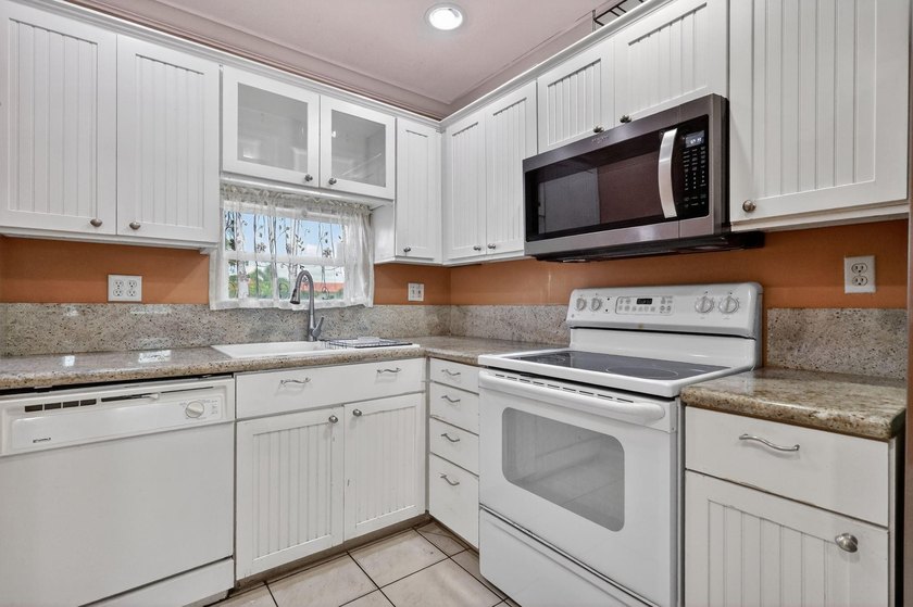 Full Two Bedroom In Popular Phase One-Walk To All - Beach Condo for sale in Pembroke Pines, Florida on Beachhouse.com