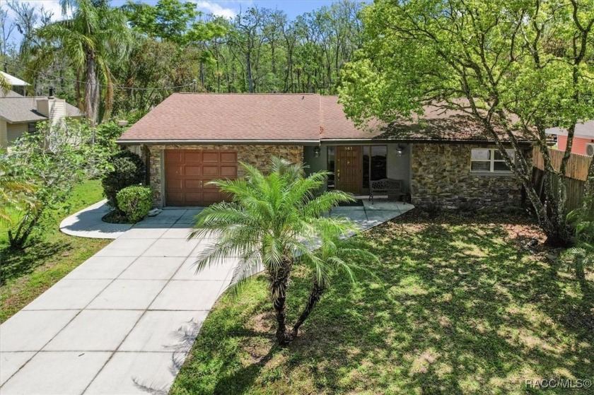 The possibilities are endless in this Crystal River waterfront - Beach Home for sale in Crystal River, Florida on Beachhouse.com