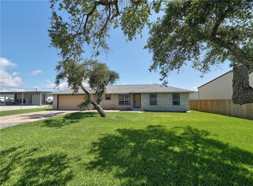 Situated on just under half an acre (.43) in the county, so you - Beach Home for sale in Rockport, Texas on Beachhouse.com