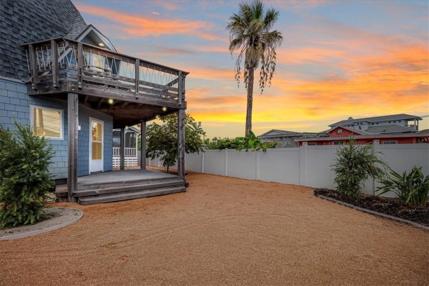 Reduced to sell! Architecturally unique yes. Livable and - Beach Home for sale in Port Aransas, Texas on Beachhouse.com