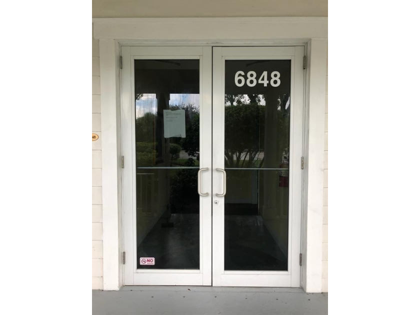 PERFECT LOCATION FOR PROFESSIONALS,END UNIT FACING GRIFFIN ROAD - Beach Commercial for sale in Davie, Florida on Beachhouse.com